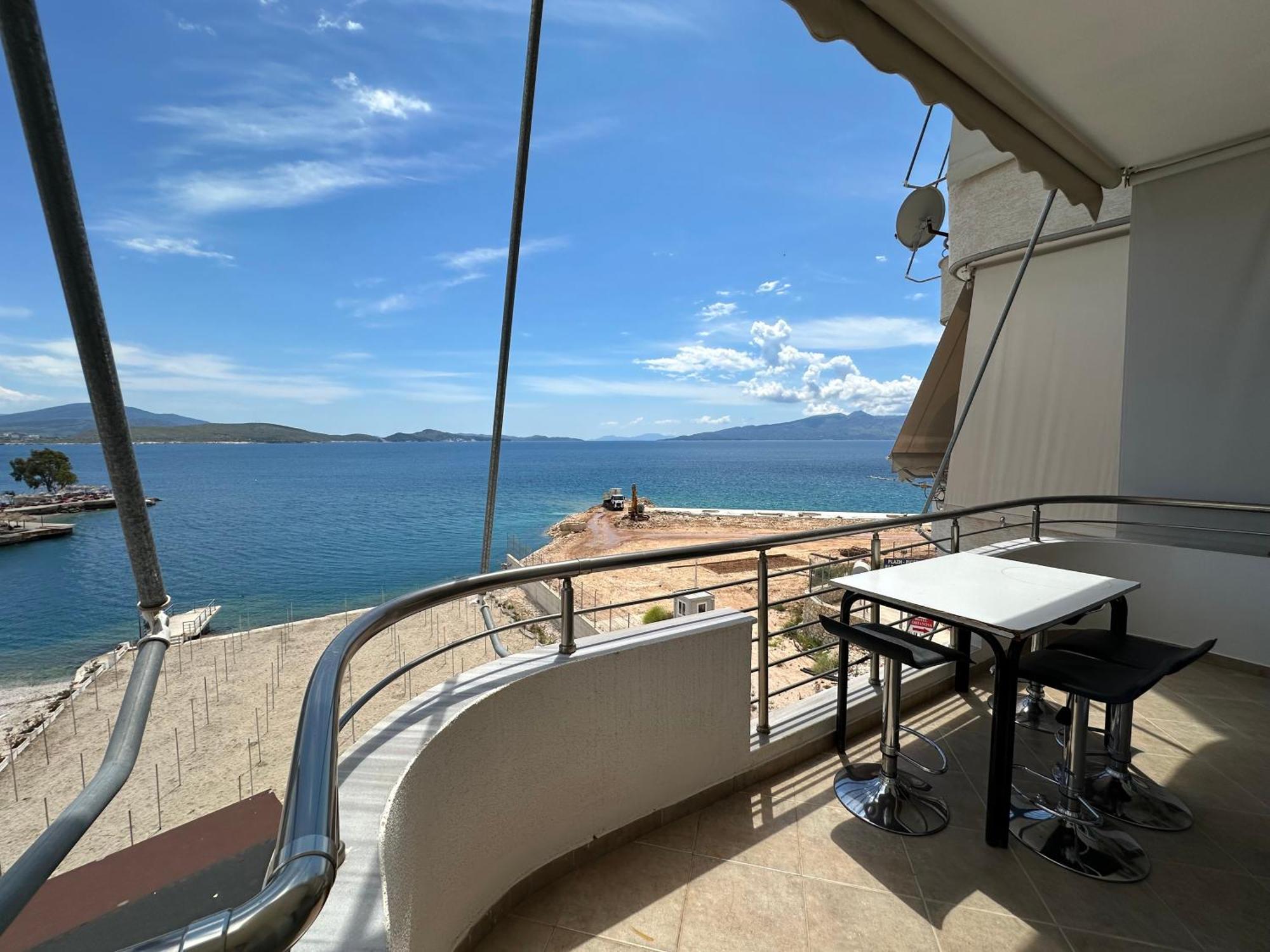 Luxy Coral Aparts Apartment Саранде Екстериор снимка